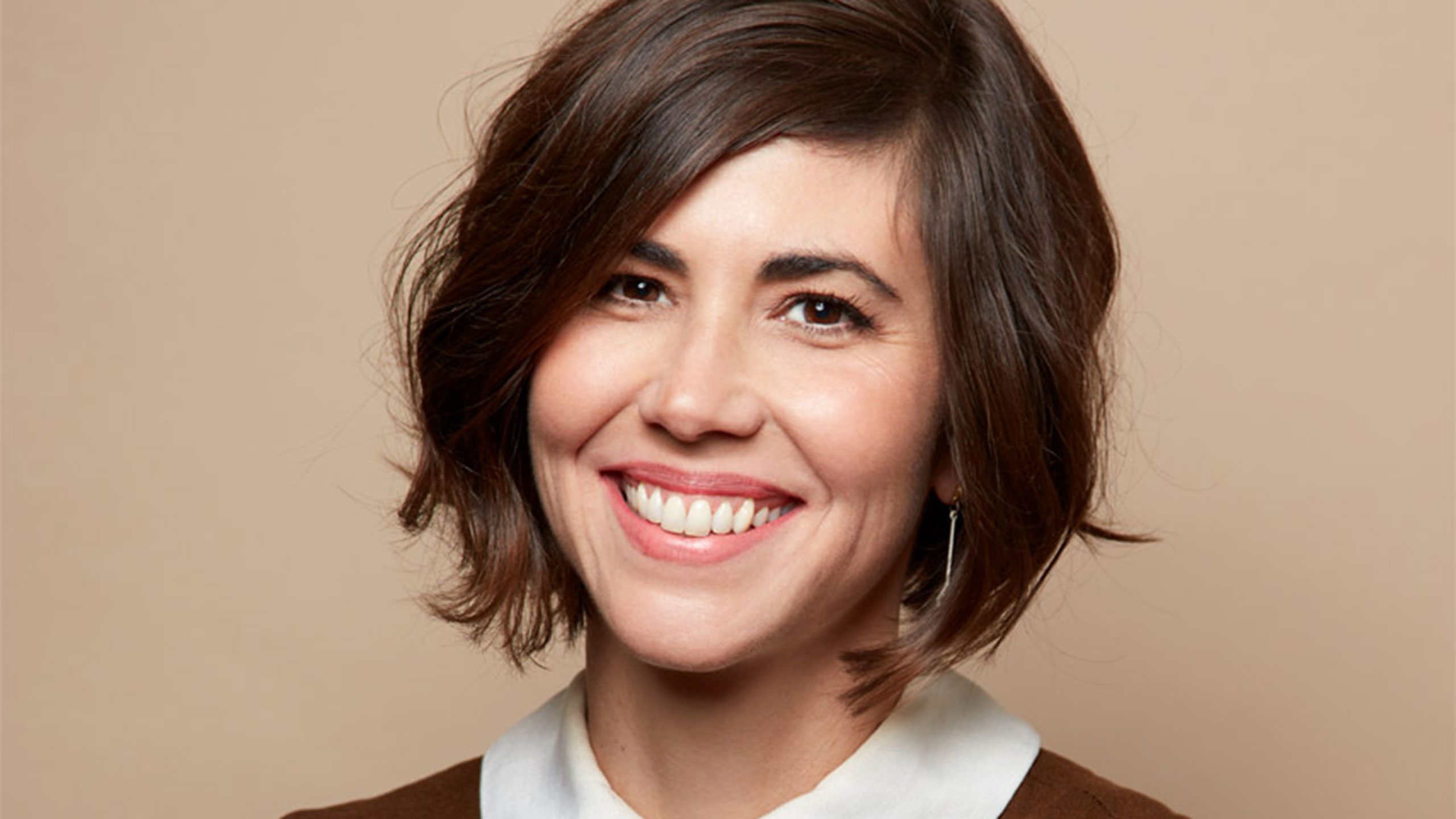 Lisa Delarios - Storage Wars Cast | A&E