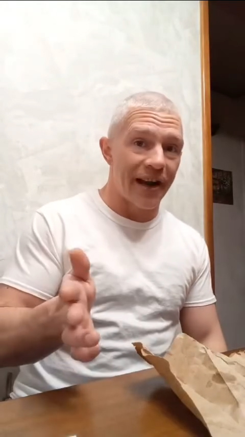 Alaskan Bush People star Matt Brown speaking to the camera.