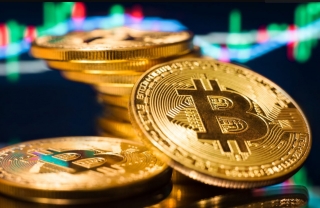 Giá Bitcoin hôm nay 21/4: Sự bình lặng tiềm ẩn cơn giông bão