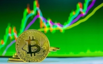 Giá Bitcoin hôm nay 16/7: Chạm mức 21.000 USD, sắc xanh phủ kín thị trường