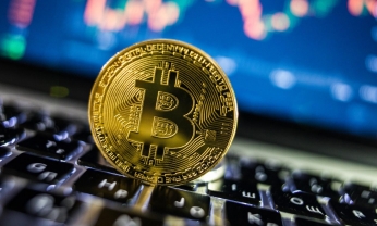 Giá Bitcoin hôm nay 13/12: Khoảng giá hẹp, altcoin phân hóa