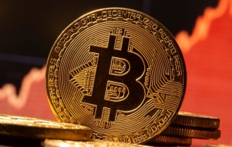 Giá Bitcoin hôm nay 28/12: Giảm nhẹ, altcoin lao dốc